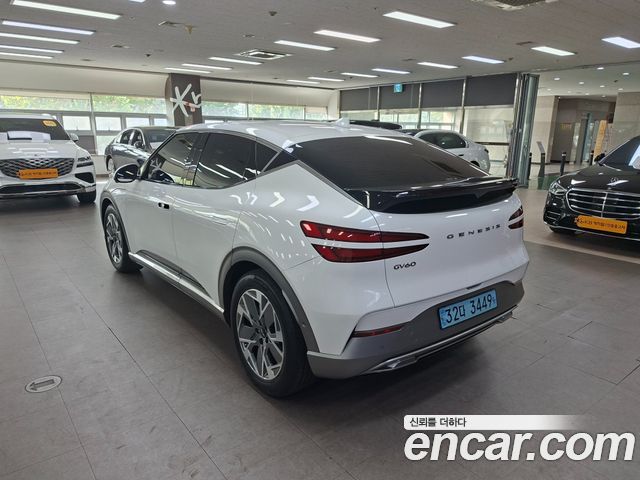 Genesis GV60 2022 — photo 2