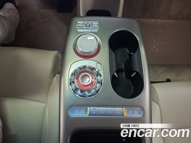 Genesis GV60 2022 — photo 12