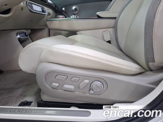 Genesis GV60 2022 — photo 15