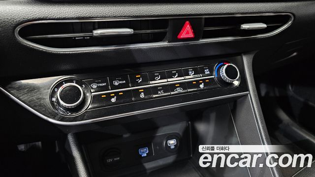 Hyundai Sonata 2021 — photo 25