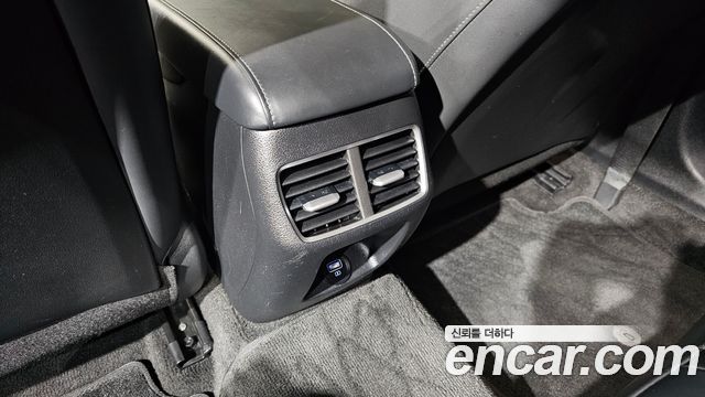 Hyundai Sonata 2021 — photo 32