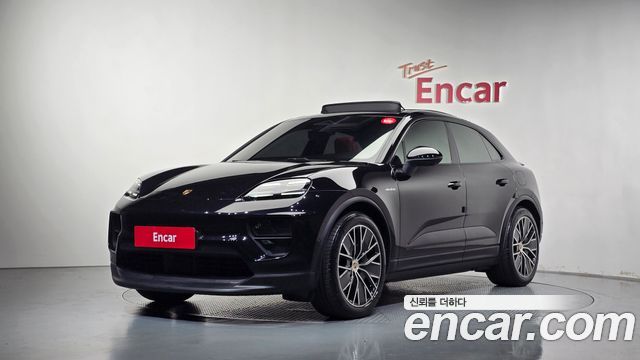 Porsche Macan 2025 — photo 1