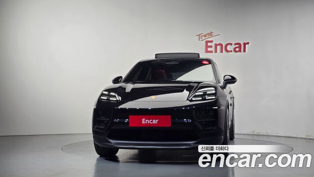 Porsche Macan 2025 — photo 3
