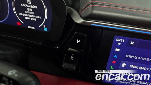 Porsche Macan 2025 — photo 12