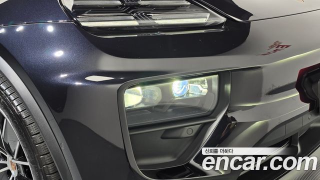 Porsche Macan 2025 — photo 8