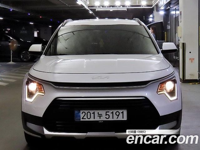 Kia Niro 2025 — photo 2