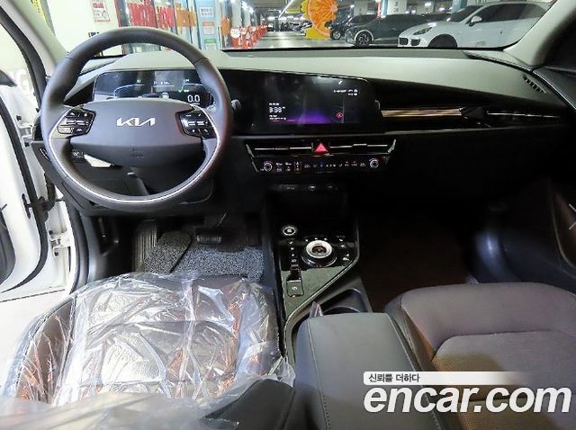 Kia Niro 2025 — photo 10