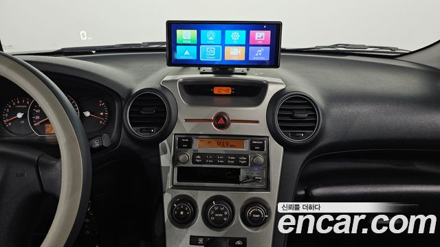 Kia Carens 2010 — photo 14