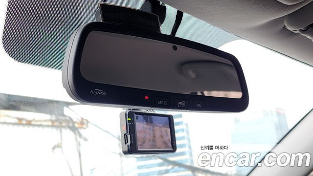 Kia Carens 2010 — photo 17