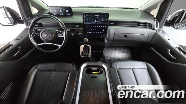 Hyundai Staria 2022 — photo 7