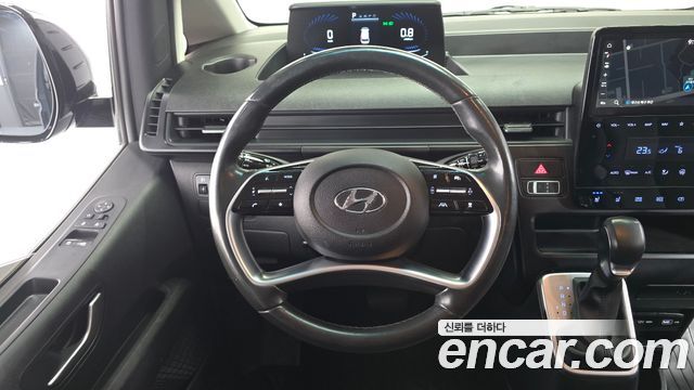 Hyundai Staria 2022 — photo 12