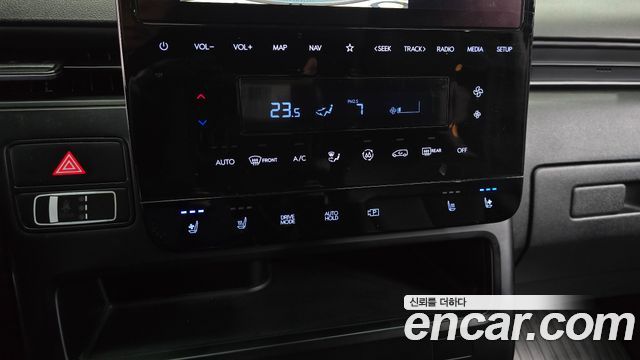 Hyundai Staria 2022 — photo 16