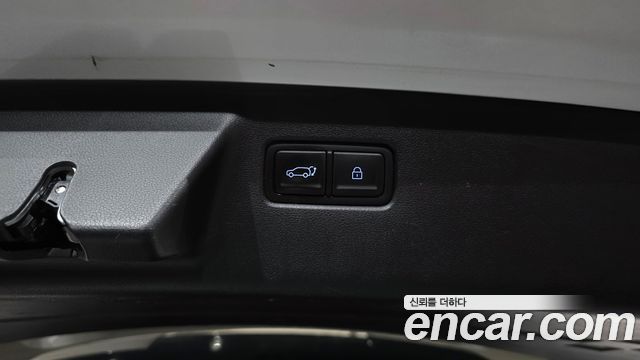 Hyundai Santafe 2024 — photo 38