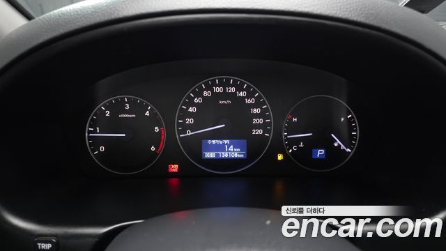 Hyundai Starex 2017 — photo 8