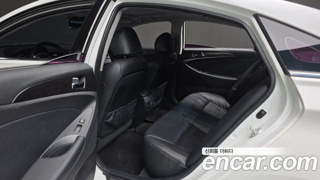 Hyundai Sonata 2012 — photo 22