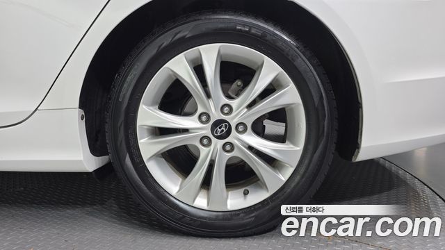 Hyundai Sonata 2012 — photo 7