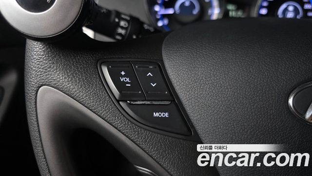 Hyundai Sonata 2012 — photo 28