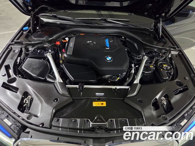 BMW 5-Series 2022 — photo 6