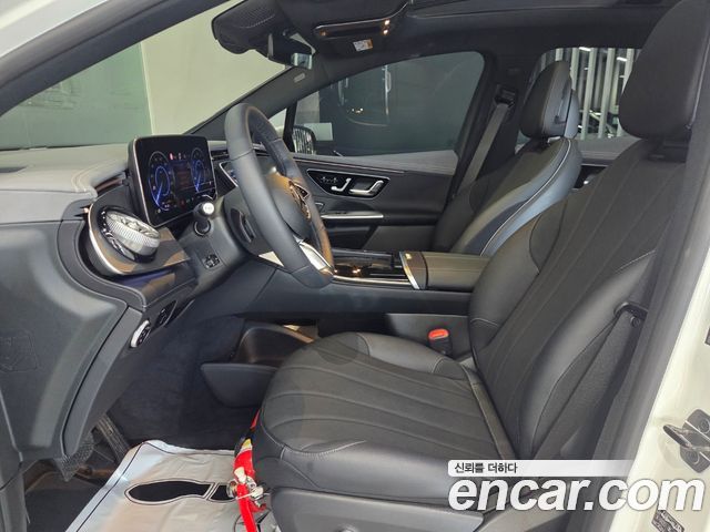 Mercedes-Benz EQE 2026 — photo 11