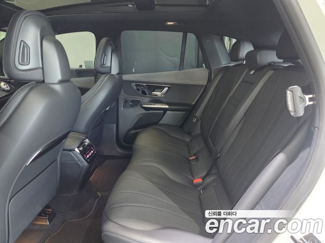 Mercedes-Benz EQE 2026 — photo 12