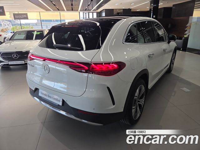 Mercedes-Benz EQE 2026 — photo 18