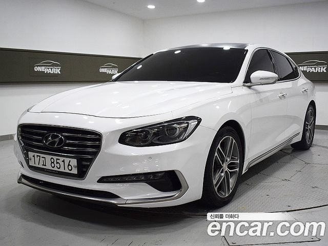 Hyundai Grandeur 2018 — photo 1