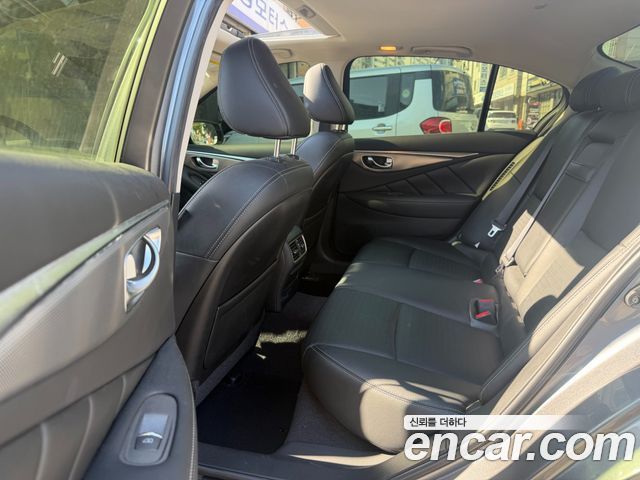 Infiniti Q50 2016 — photo 8
