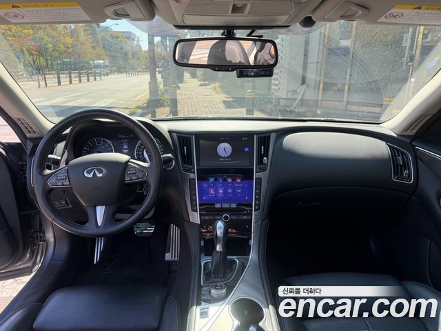 Infiniti Q50 2016 — photo 9