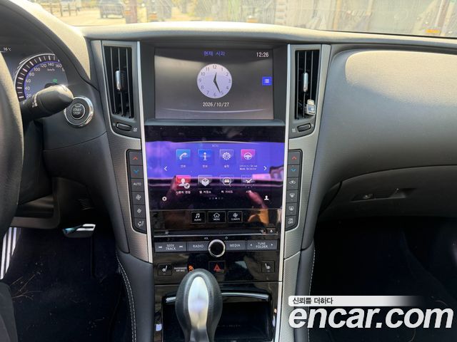 Infiniti Q50 2016 — photo 12