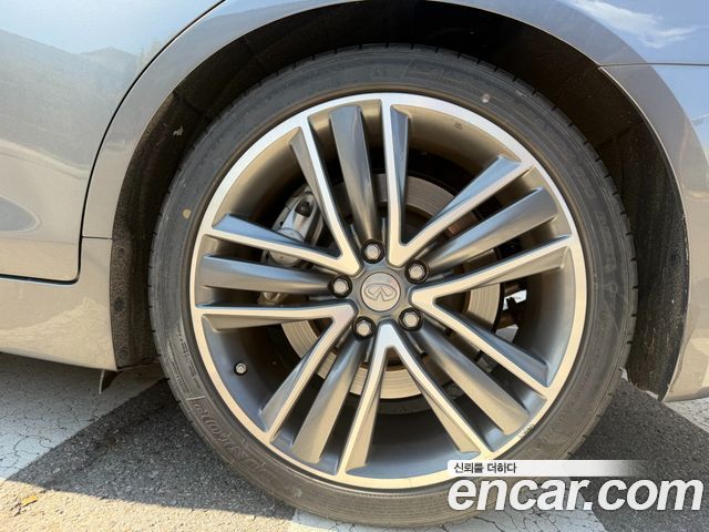 Infiniti Q50 2016 — photo 20