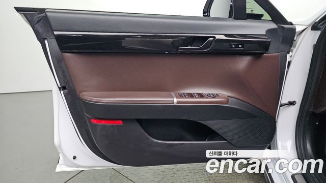 Hyundai Grandeur 2023 — photo 14