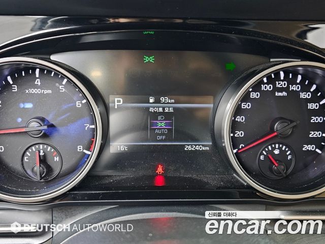 Kia Canival 2023 — photo 8
