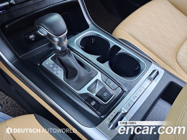 Kia Canival 2023 — photo 9
