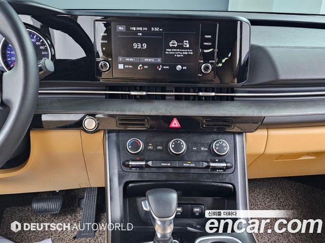Kia Canival 2023 — photo 14