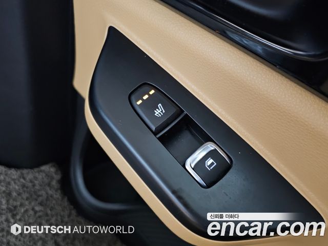 Kia Canival 2023 — photo 16