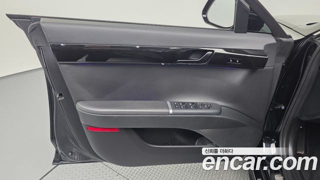 Hyundai Grandeur 2023 — photo 14