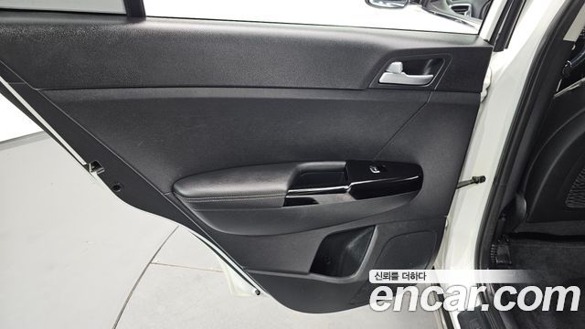Kia Sportage 2017 — photo 15
