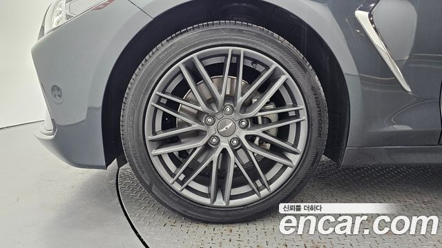 Genesis G70 2018 — photo 5