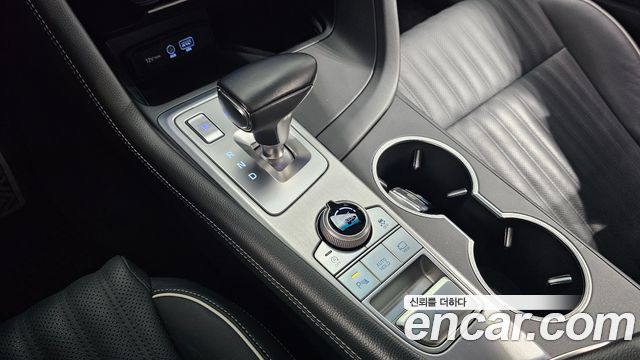 Genesis G70 2018 — photo 12