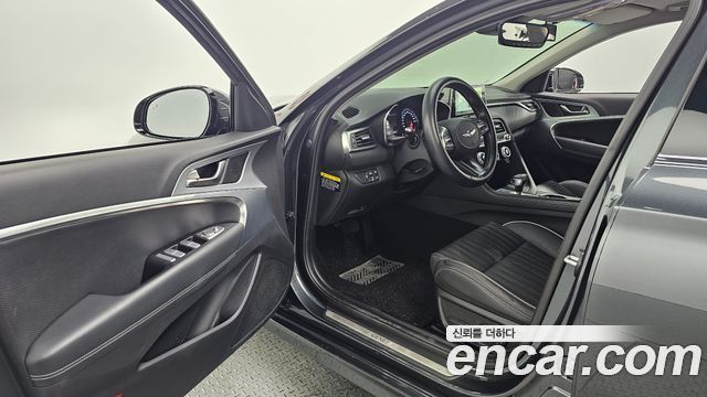 Genesis G70 2018 — photo 13