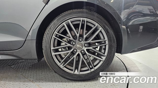 Genesis G70 2018 — photo 7