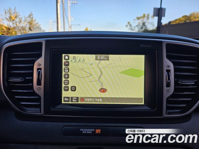 Kia Sportage 2016 — photo 13