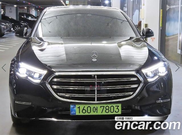 Mercedes-Benz E-Class 2026 — photo 2