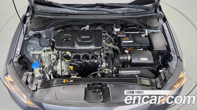 Hyundai AVANTE 2017 — photo 6