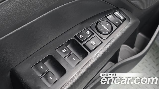 Hyundai AVANTE 2017 — photo 19