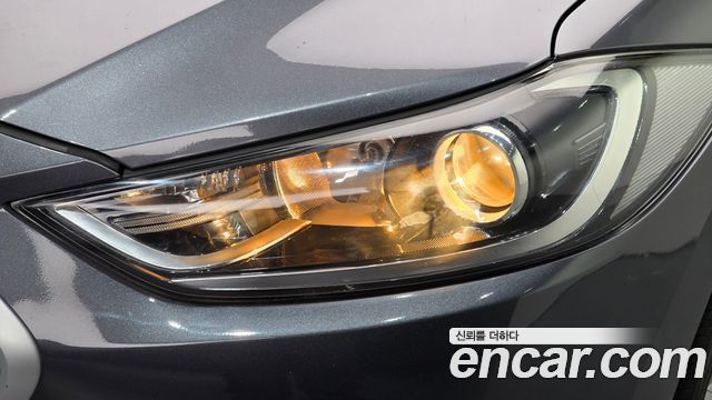 Hyundai AVANTE 2017 — photo 8