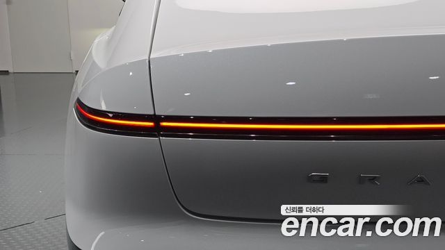 Hyundai Grandeur 2025 — photo 9