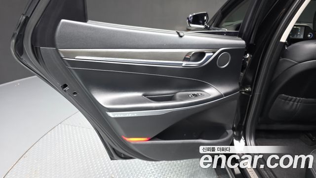 Hyundai Grandeur 2018 — photo 15