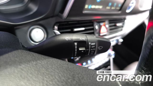 Hyundai Grandeur 2018 — photo 31