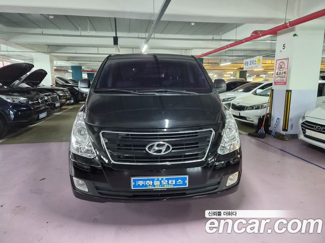 Hyundai Starex 2017 — photo 3